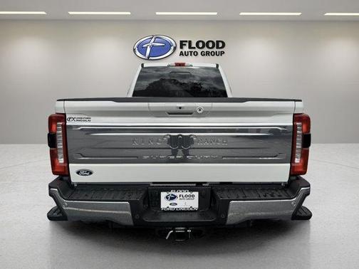 Star White 2027 Ford F-450 King Ranch