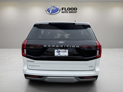 White 2025 Ford Expedition Max Platinum