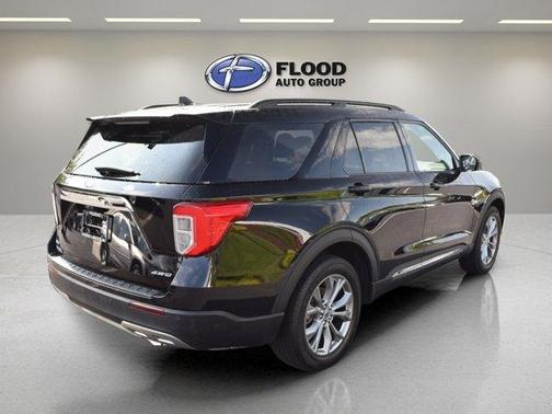 Black 2023 Ford Explorer XLT