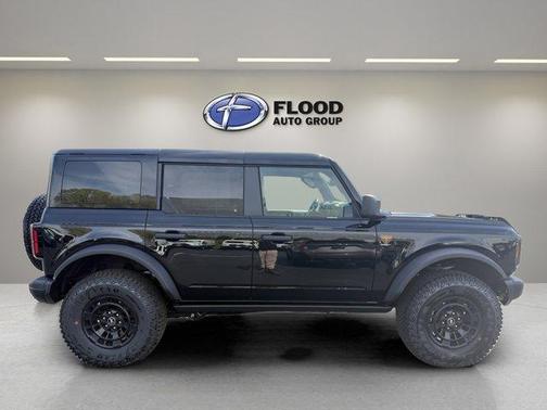 Shadow Black 2026 Ford Bronco Badlands
