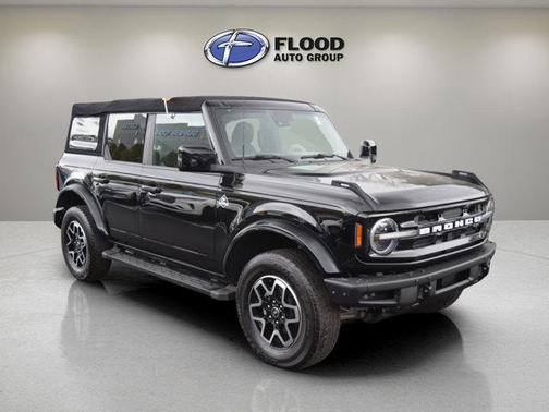 Black 2022 Ford Bronco Outer Banks