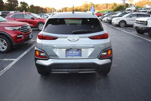 2021 Hyundai KONA SEL
