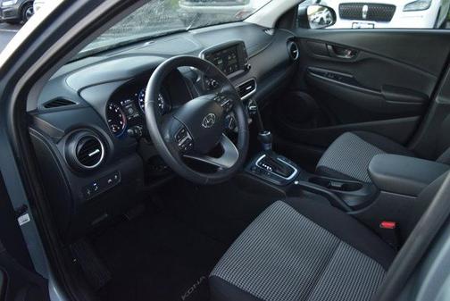 2021 Hyundai KONA SEL