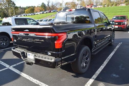 2025 Ford F-150 Lightning LARIAT