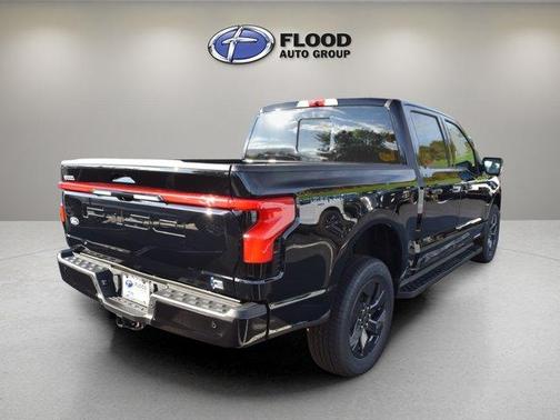 2025 Ford F-150 Lightning LARIAT