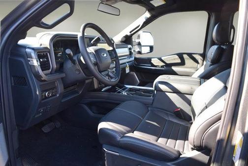 2025 Ford F-250 Platinum
