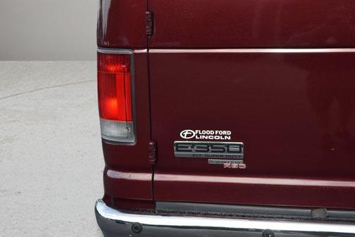 Red 2008 Ford E350 Super Duty
