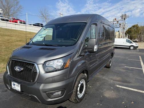 2026 Ford Transit-250 148 WB Medium Roof Cargo