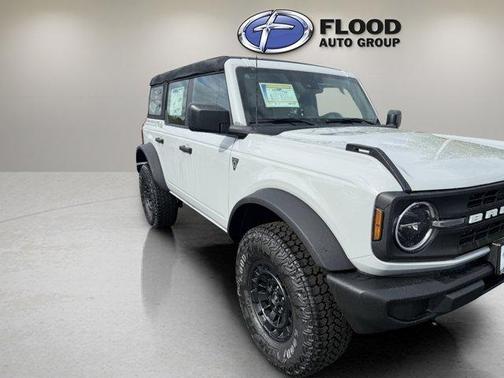 Avalanche Gray 2026 Ford Bronco Base