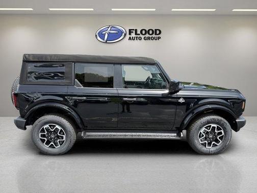 Shadow Black 2026 Ford Bronco Outer Banks
