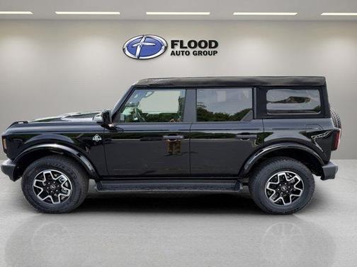 Shadow Black 2026 Ford Bronco Outer Banks