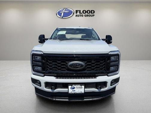 Avalanche 2026 Ford F-250 Lariat