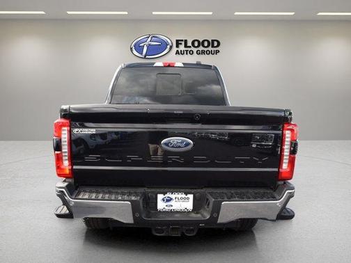 Agate Black Metallic 2026 Ford F-250 Lariat