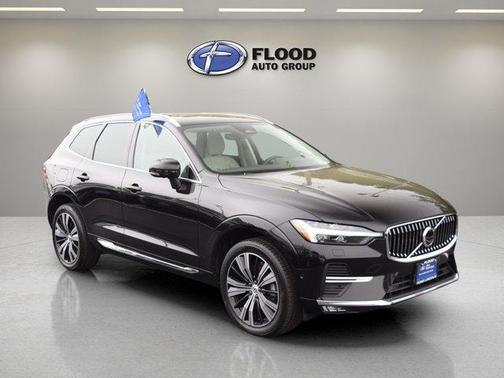 2023 Volvo XC60 B5 Plus Bright Theme