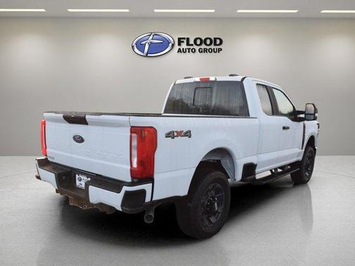Oxford White 2026 Ford F-350 XL