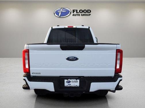 Oxford White 2026 Ford F-350 XL