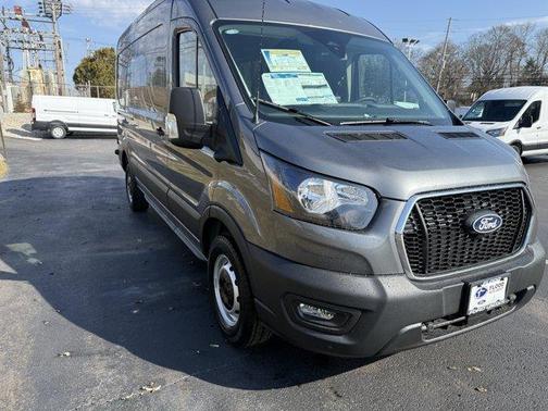 Oxford White 2026 Ford Transit-250 148 WB Medium Roof Cargo