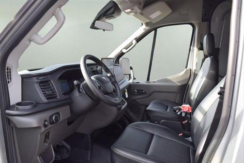 2026 Ford Transit-250 148 WB Medium Roof Cargo
