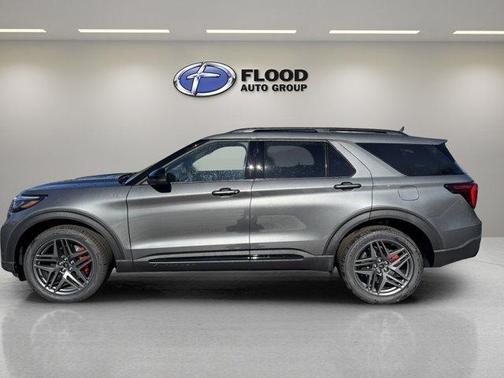 Carbonized Gray Metallic 2026 Ford Explorer ST-Line