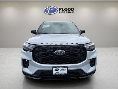 Space White Metallic 2026 Ford Explorer ST-Line