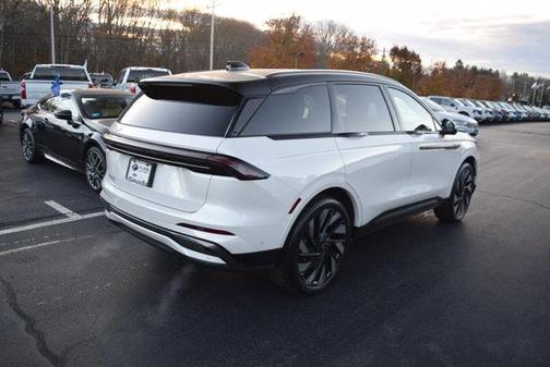 2024 Lincoln Nautilus Reserve