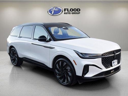 2024 Lincoln Nautilus Reserve