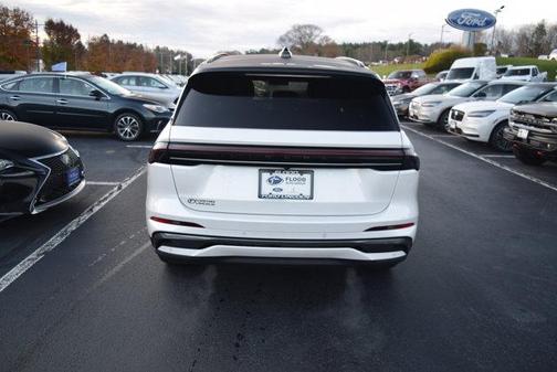 2024 Lincoln Nautilus Reserve