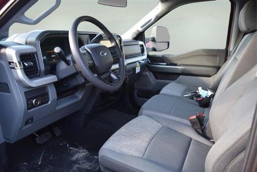 2026 Ford F-350 XLT