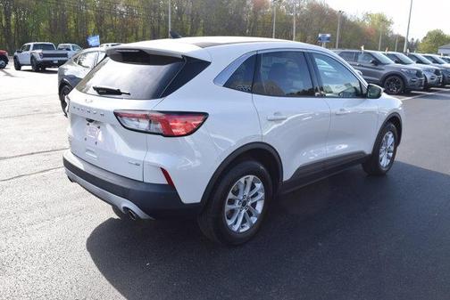 White 2020 Ford Escape SE