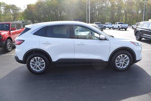 White 2020 Ford Escape SE