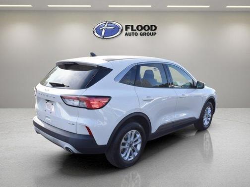 White 2020 Ford Escape SE