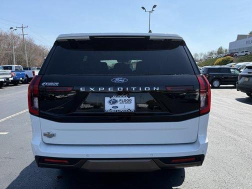 Star White 2026 Ford Expedition King Ranch