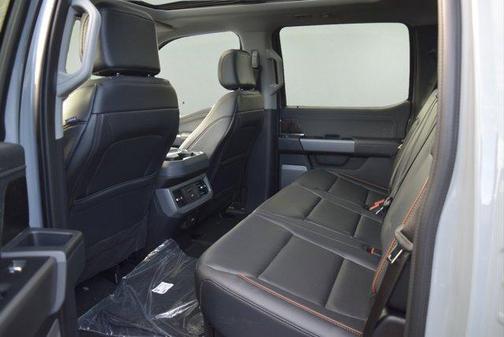 2025 Ford F-350 Lariat Super Duty