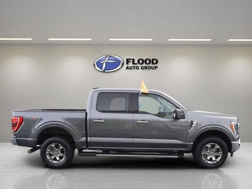 Light Blue Clearcoat Metallic 2022 Ford F-150 XLT