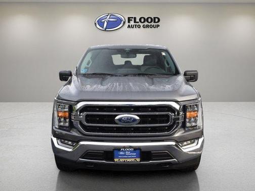 Light Blue Clearcoat Metallic 2022 Ford F-150 XLT