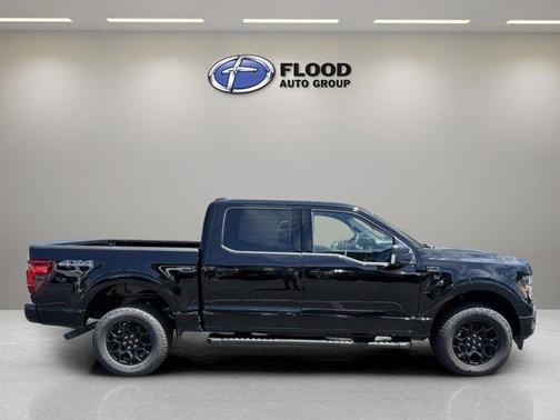 Agate Black Metallic 2026 Ford F-150 XLT