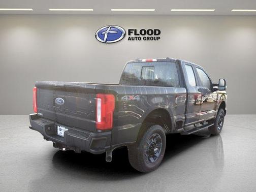 Agate Black Metallic 2026 Ford F-350 XL