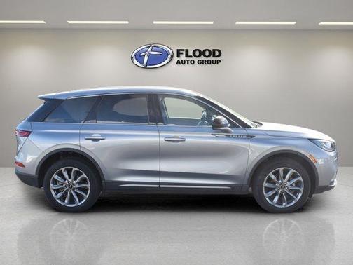 Silver 2022 Lincoln Corsair Standard