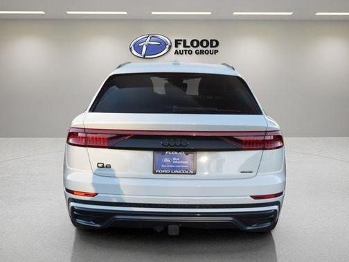 Glacier White Metallic 2021 Audi Q8 55 Premium Plus