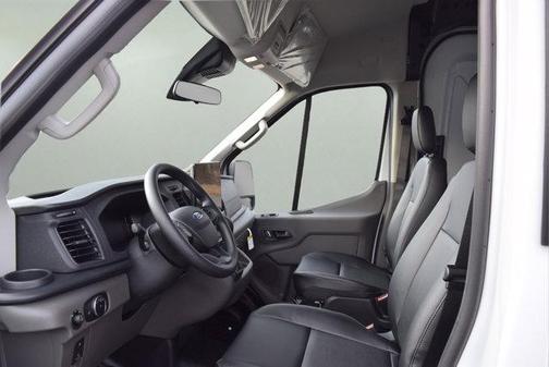 2026 Ford Transit-250 148 WB Medium Roof Cargo