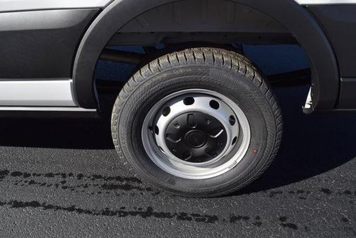 2026 Ford Transit-250 148 WB Medium Roof Cargo