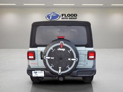 Earl Clearcoat 2024 Jeep Wrangler Sport