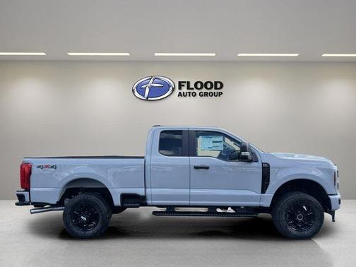 Avalanche 2026 Ford F-250 XL