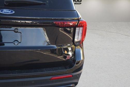 Black 2025 Ford Explorer ST
