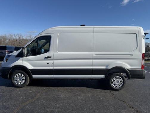 2025 Ford Transit-250 148 WB Medium Roof Cargo