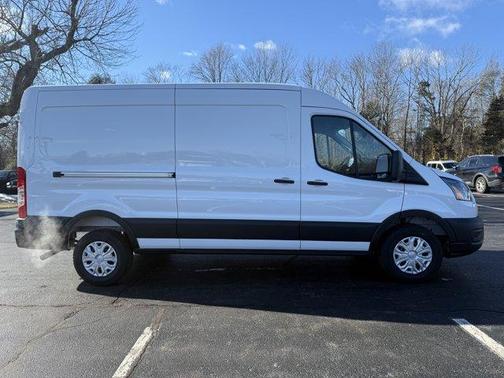 2025 Ford Transit-250 148 WB Medium Roof Cargo