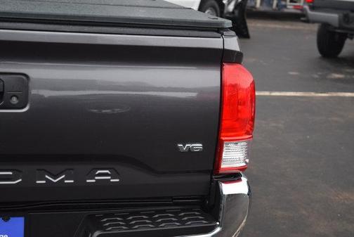 2017 Toyota Tacoma SR