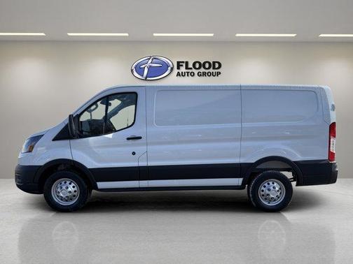 2026 Ford Transit-250 148 WB Medium Roof Cargo
