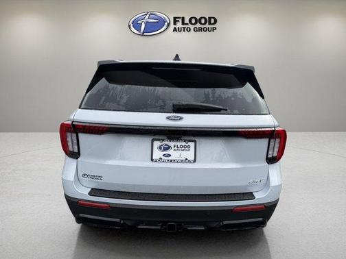 Space White Metallic 2026 Ford Explorer ST-Line