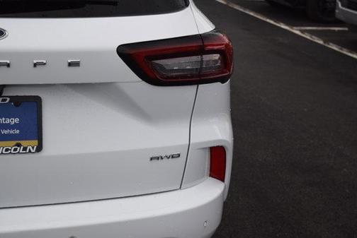 White 2023 Ford Escape ST-Line